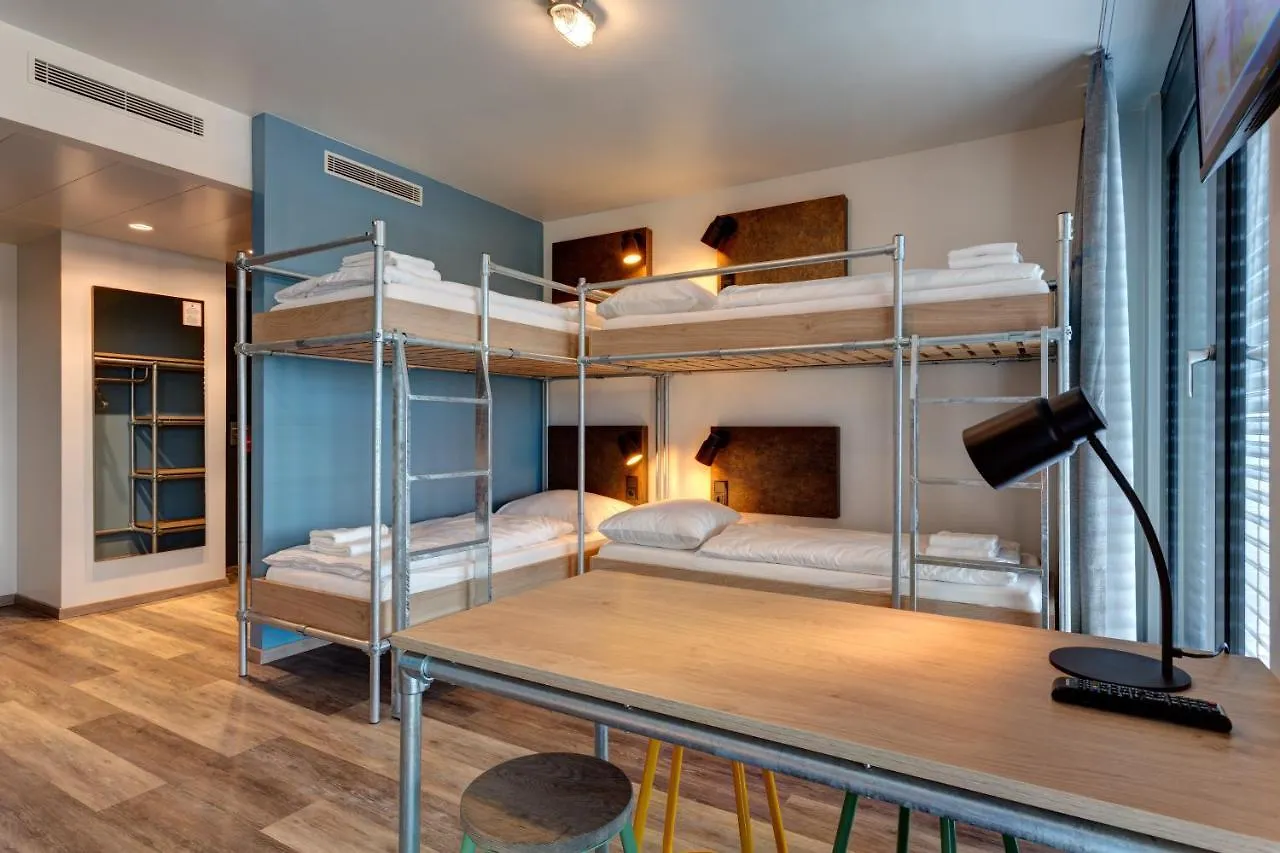 Meininger Hotel Berlin Tiergarten Almanya