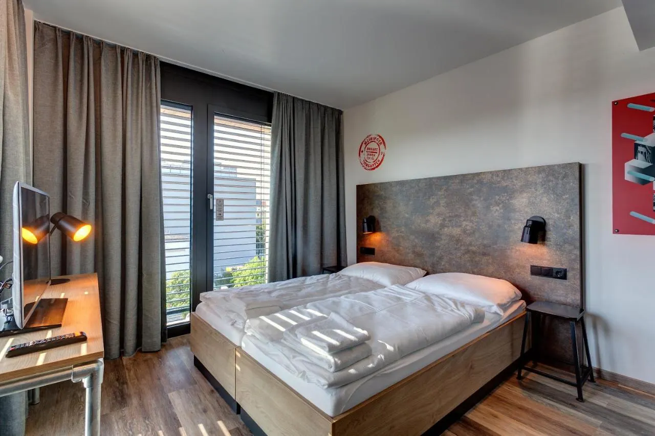 ***  Meininger Hotel Berlin Tiergarten Tyskland